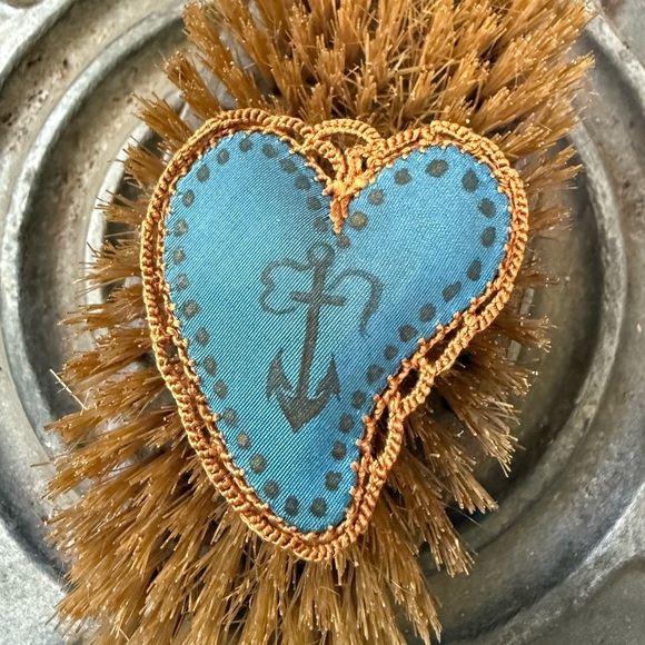 Vintage Handmade Nautical Heart Embroidered Art Pendant - Picture 2 of 10